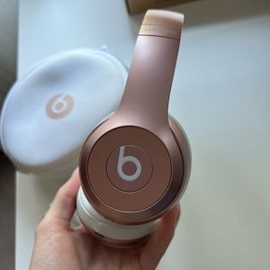 Beats Solo Wireless 3 Rose Gold